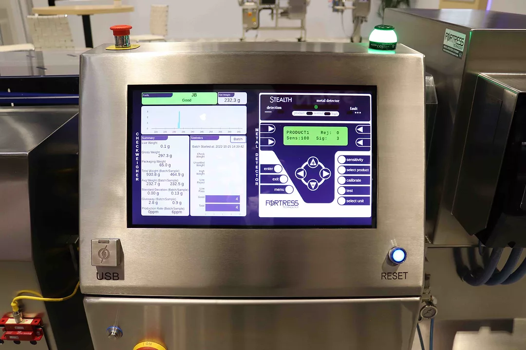 Fortress Technology debuts combination metal detector and checkweigher