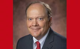 Flowers Foods executive Robert L. Benton, Jr. announces retirement