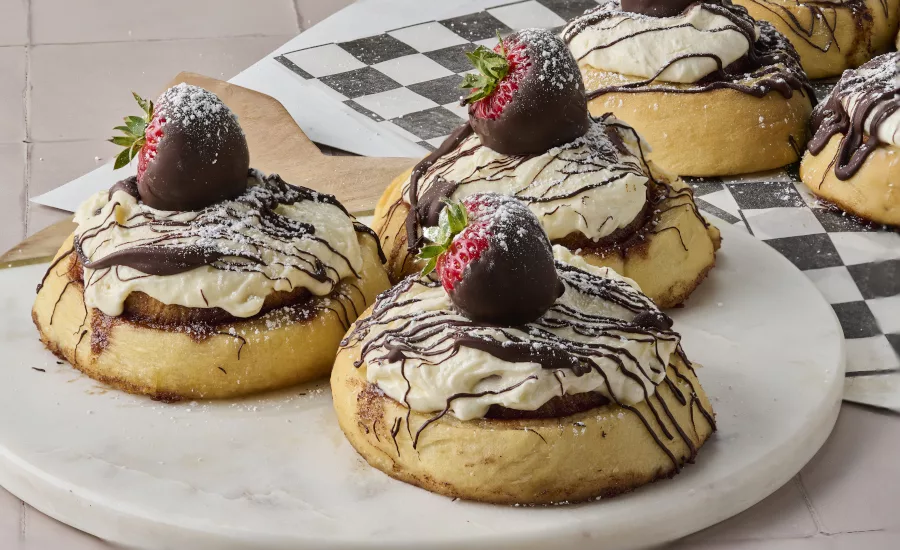 Cinnaholic offers sweet treats for Valentine's Day