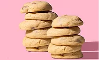 Crumbl to offer Minis cookies every day Crumbl to offer Minis cookies every day