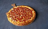 Round Table Pizza adds two baked items to its menu