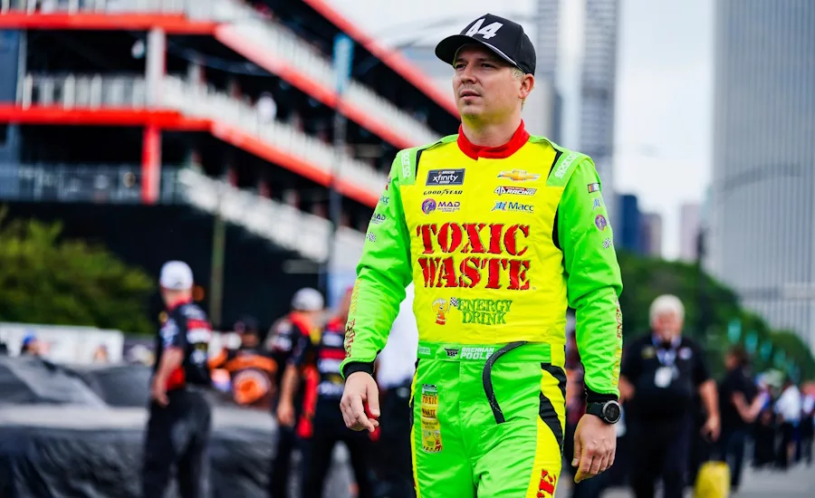 Candy Dynamics renews partnership with NASCAR