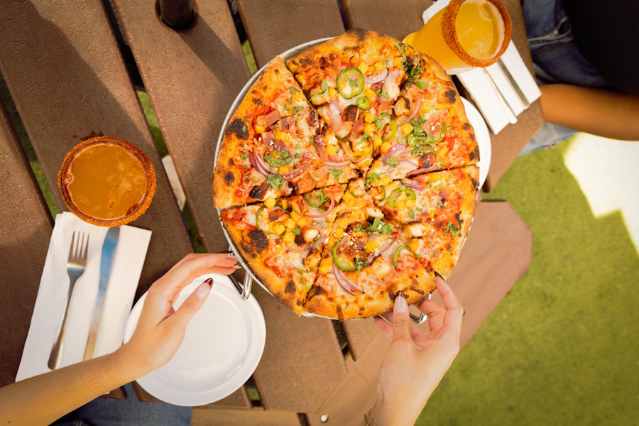Mango pizza