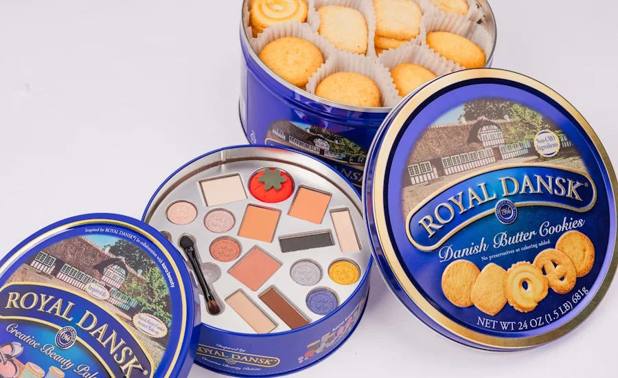 Royal Dansk makeup palette