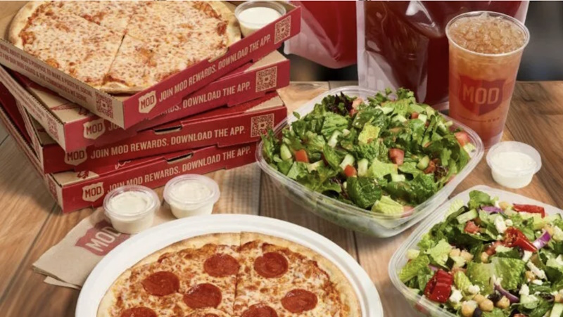 Mod Pizza 2025 holiday promotions