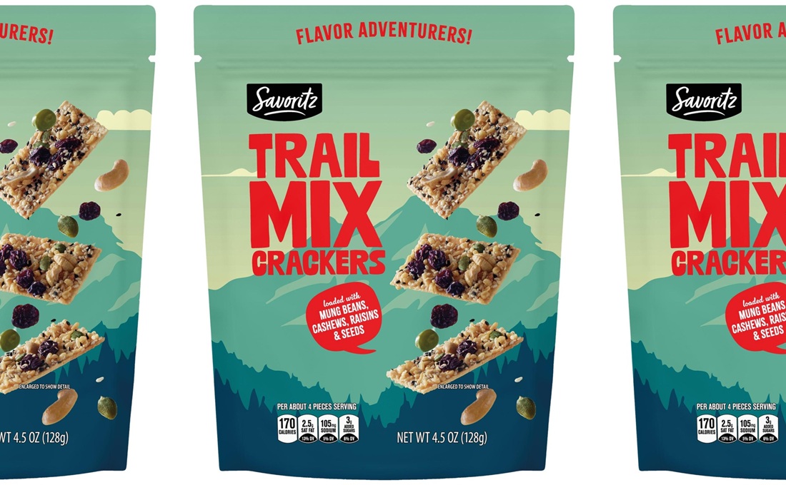 Pouches of Aldi sweet trail mix for St. Patrick's Day