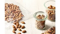 New study examines benefits of eating almonds on blood sugar and daily calorie intake New study examines benefits of eating almonds on blood sugar and daily calorie intake