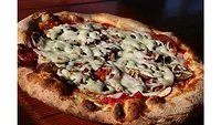 Smokin' Oak Wood-Fired Pizza & Taproom to open 100 new locations over next five years
