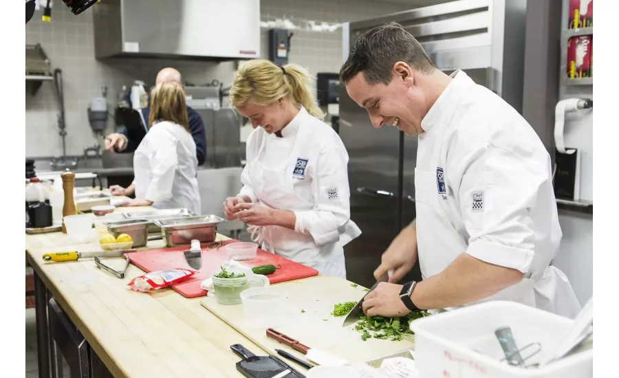 creating clear simple labels in foodservice and retail