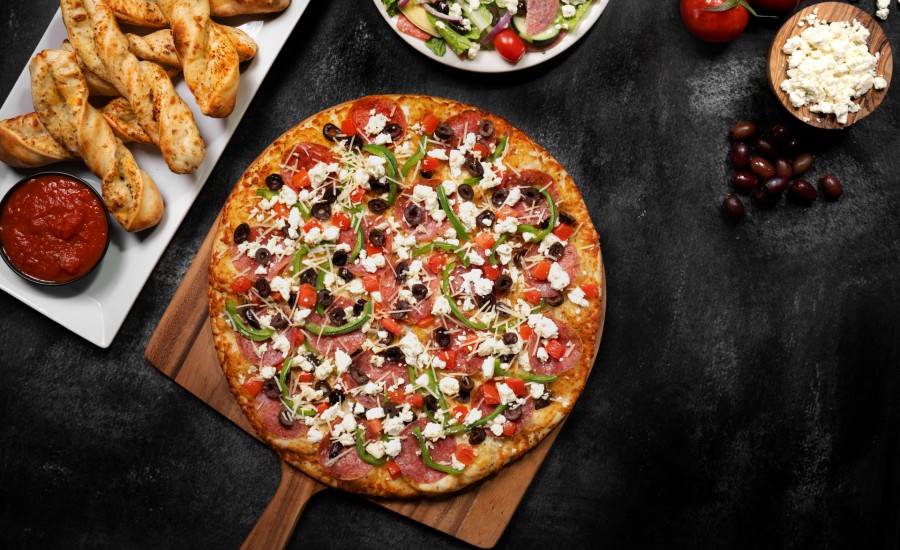 Round Table Pizza unveils Greek-style pizza
