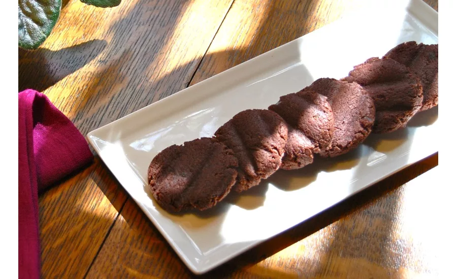 ZEST Brands cocoa snaps cookies