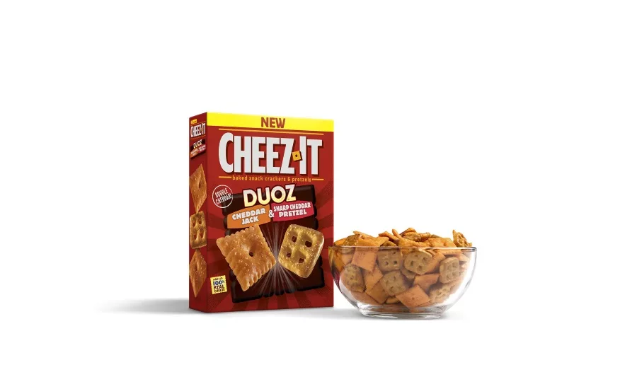 Cheez-It Duoz with sharp cheddar