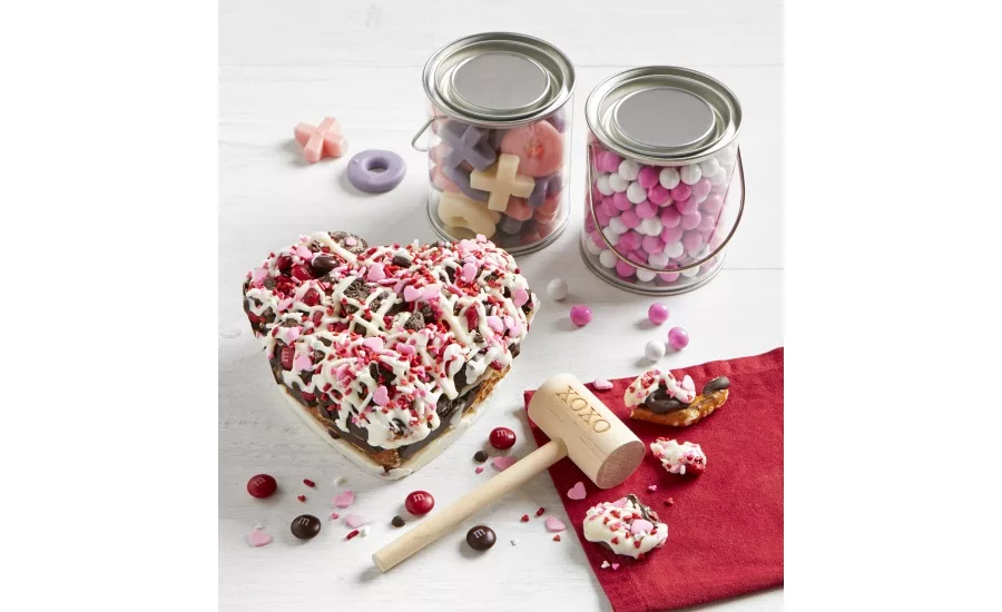 Chocolate Pretzel Heart
