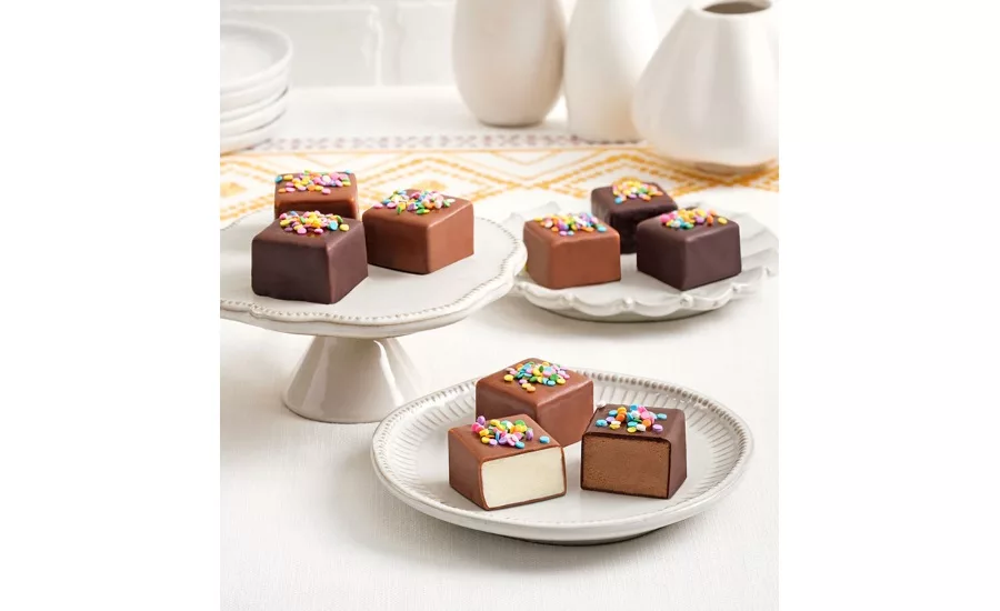 Shari's-Berries®-Confections-Celebration™-Cheesecake-Bites.jpg