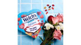 Welch's Fruit Snacks Customizable Gift Box for Valentine's Day 