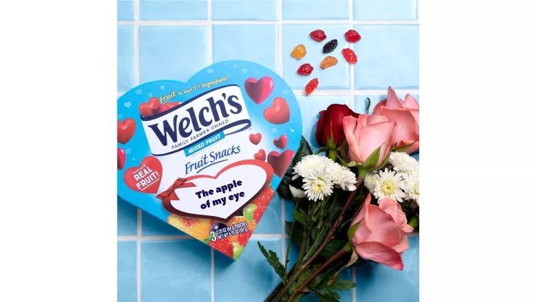 Welch's Fruit Snacks Customizable Gift Box for Valentine's Day