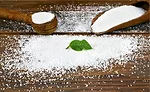 Sweetener solutions for snack and bakery formulations