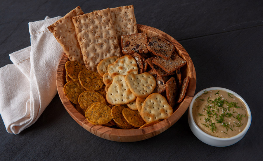 crackers and dip