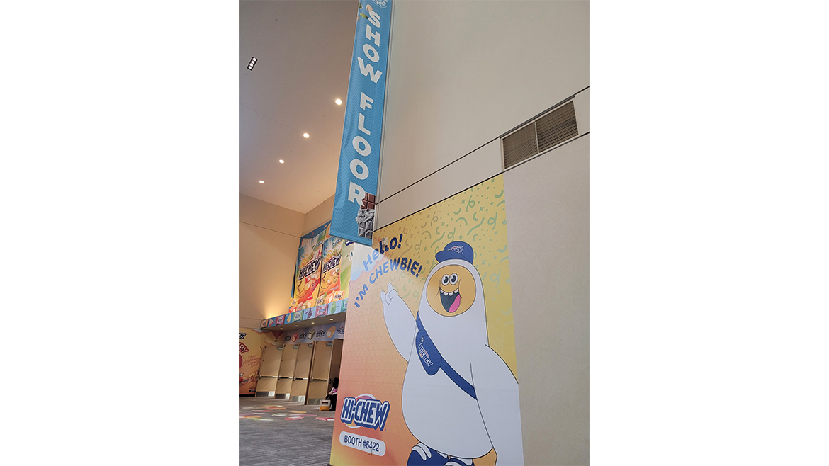HI-CHEW’s Chewbie mascots welcomes attendees to the Sweets & Snacks Expo show floor, 2025.