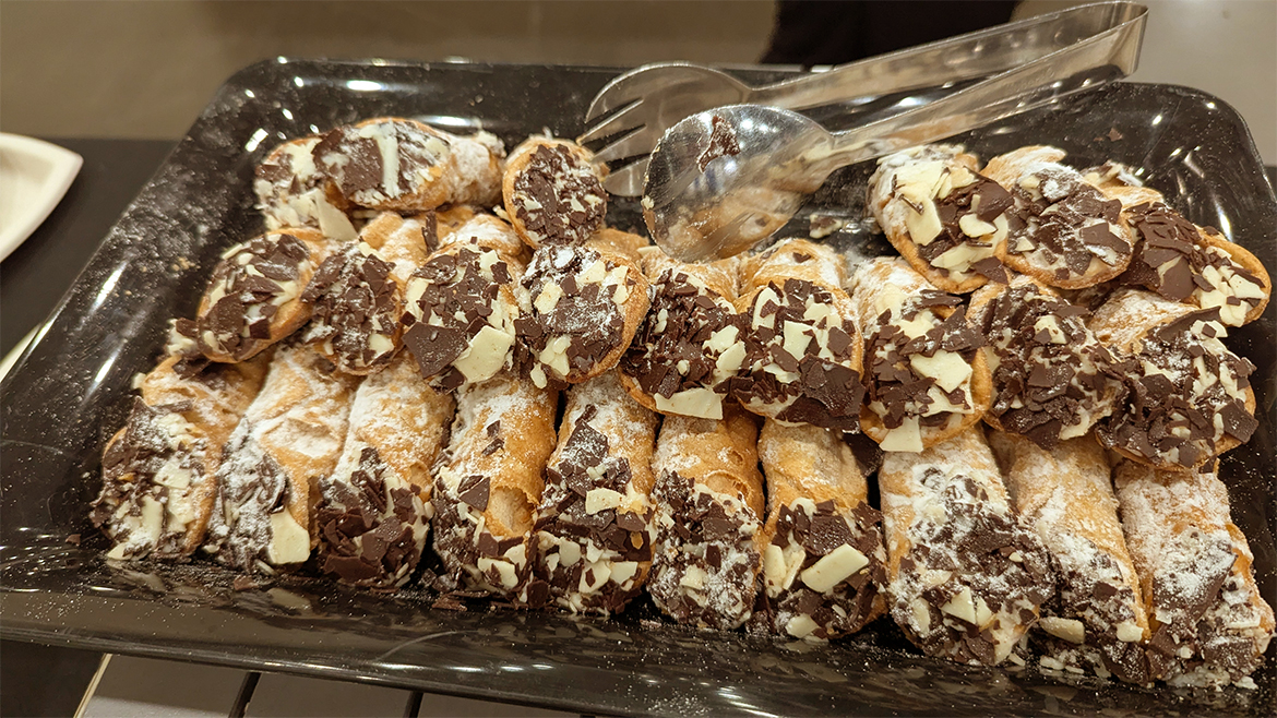 Tray of chocolate chip cannoli