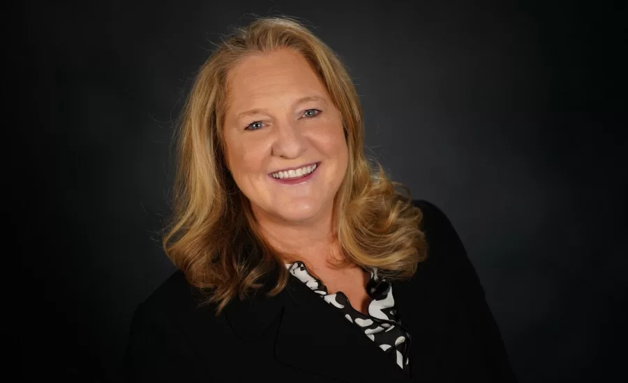 SOMIC Packaging hires Rosann Bagin as Midwest regional sales manager