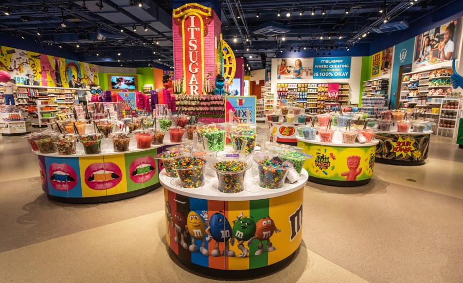 IT'SUGAR opens candy department store on Chicago's Magnificent