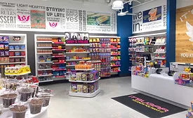ITSUGAR Navy Pier store