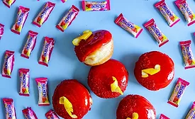 HI-CHEW Strawberry Squeeze doughnut