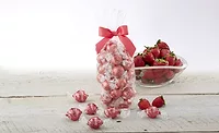 Lindt Strawberry and Creme