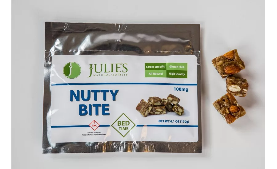 JuliesEdibles_Almonds_0003.jpg