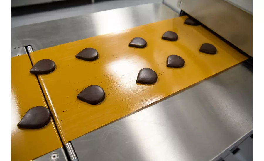 AAK chocolate-covered shortbread cookies