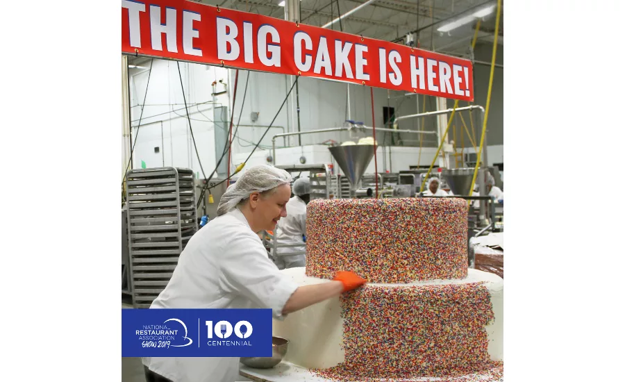 NRA show kicks off with 1000 lb Elis Cheesecake