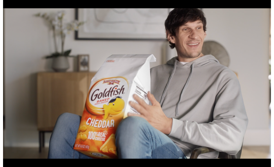 Goldfish answers age-old snacking question with two NBA players 