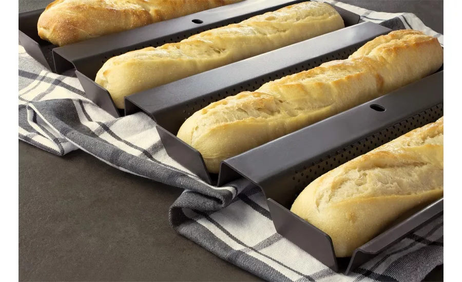 Q&A with Traci Rennaker, CEO of LloydPans, on being a woman working in the snack and bakery industry