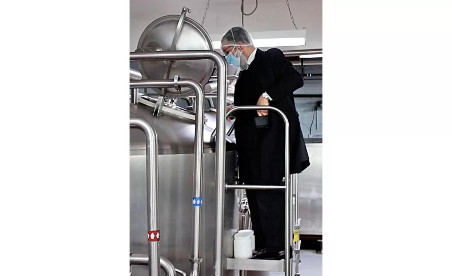 75-year-old whipped topping business, Hanan Products Co., Kosherizes for Passover