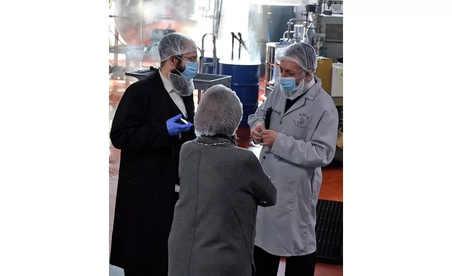 75-year-old whipped topping business, Hanan Products Co., Kosherizes for Passover